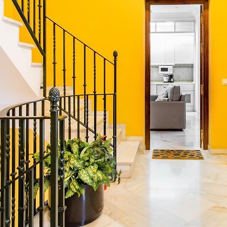 Mágico apartamento en casa palacio del siglo XVII Sevilla Exterior foto