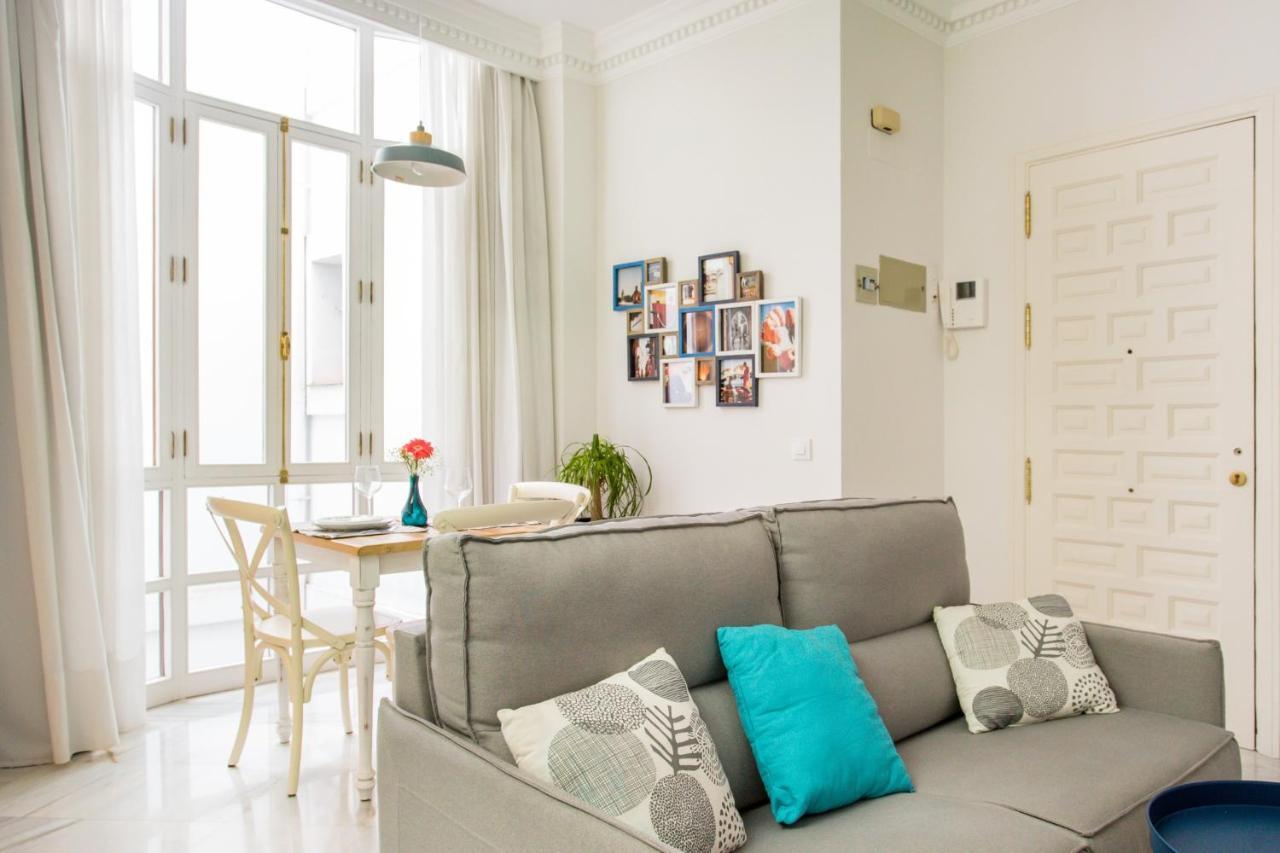 Mágico apartamento en casa palacio del siglo XVII Sevilla Exterior foto