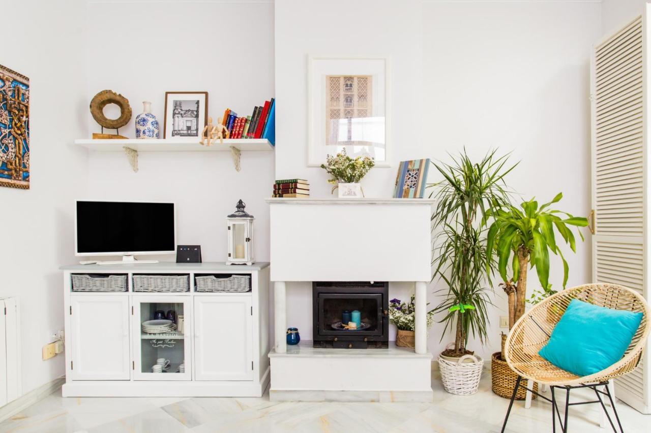 Mágico apartamento en casa palacio del siglo XVII Sevilla Exterior foto