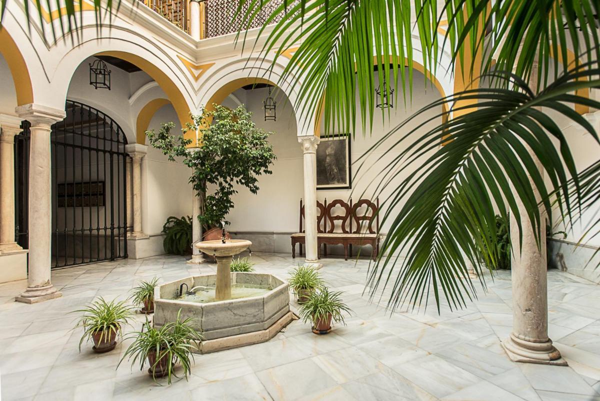 Mágico apartamento en casa palacio del siglo XVII Sevilla Exterior foto